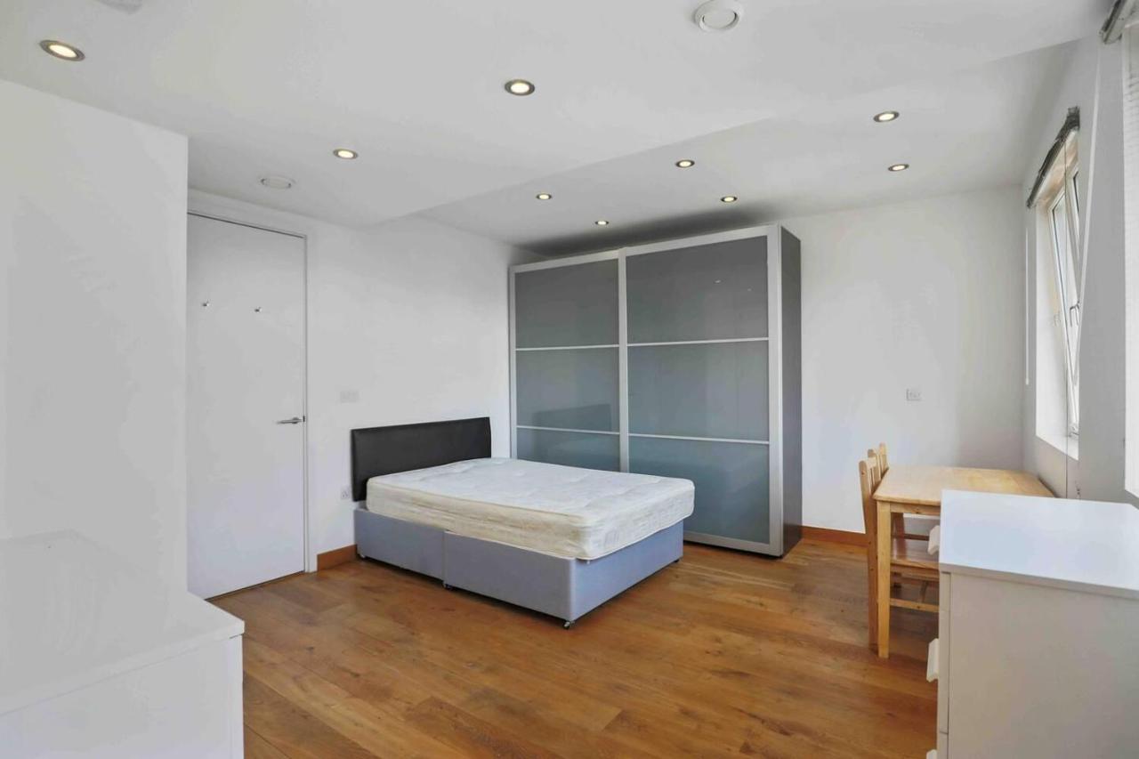 Luxurious Two Bedroom Penthouse * Londra