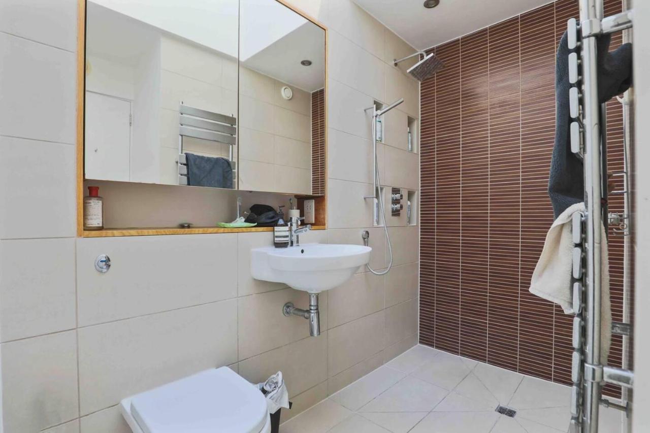Appartamento Luxurious Two Bedroom Penthouse